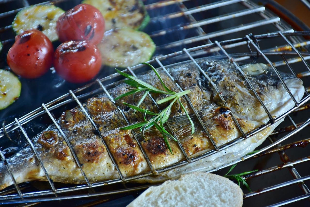 Poisson Grillé + Bannane pesée